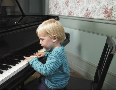 如何判断孩子是否有音乐天赋 如何培养孩子的音乐天赋