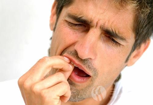 牙齿痛是怎么回事 牙齿痛怎么可以快速的止痛1.jpg