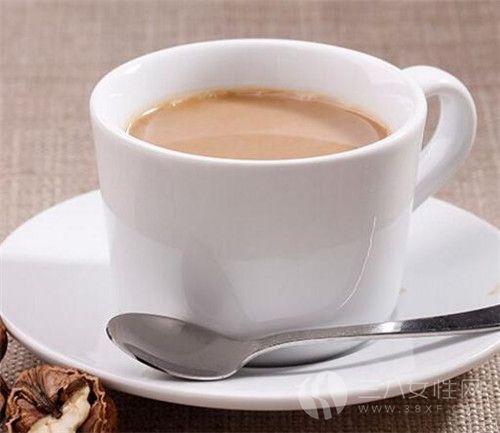 白咖啡和黑咖啡哪个好 白咖啡和黑咖啡有什么区别.jpg