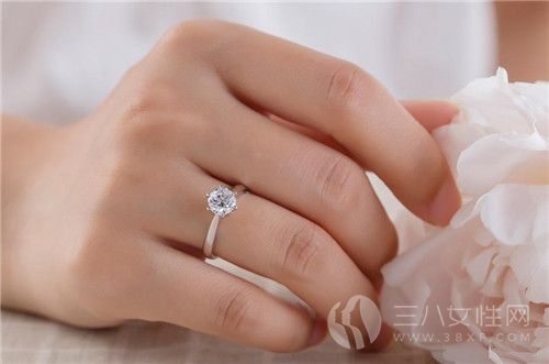 结婚怎样挑选戒指
