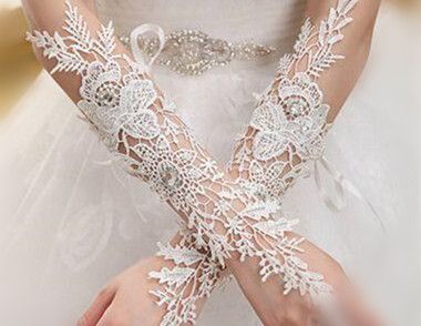 婚纱的手套_女童戴婚纱长白手套(3)