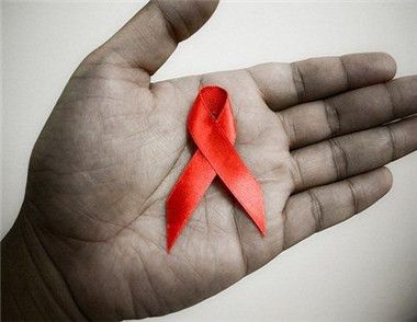 艾滋病人的皮肤有病毒吗 得了艾滋病怎么办