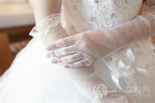 婚纱手套的搭配有哪些注意事项