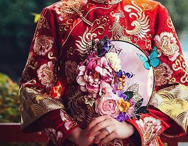 中式新娘礼服有哪些种类 如何选择适合自己的中式新娘服