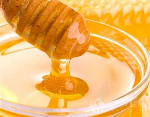 男性喝蜂蜜有什么好处 蜂蜜怎么喝最好.jpg