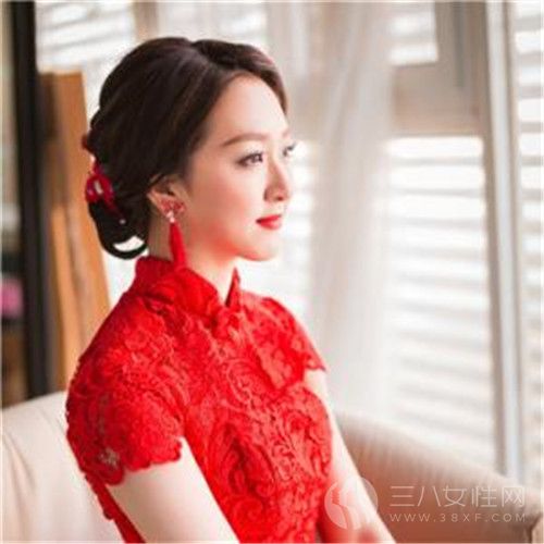 中式新娘的妆容有哪些特点