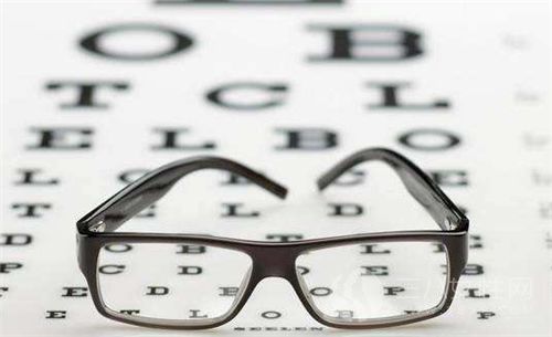 近视怎样恢复视力