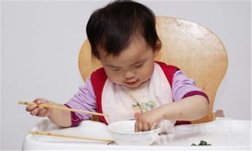 宝宝学用筷子的方法