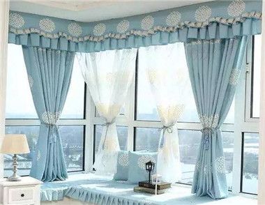 飘窗窗帘怎么做好看 飘窗窗帘风格款式的挑选