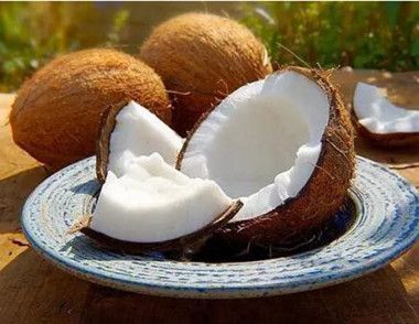 吃椰子有哪些好处 椰子含有哪些营养物质