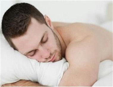 男人裸睡有什麼好處 男人裸睡要注意什麼