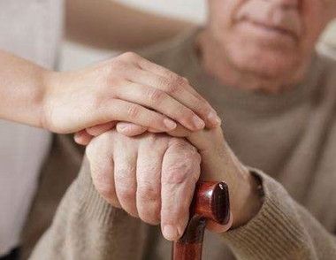退休教授性情大变是怎么回事 怎样预防帕金森病