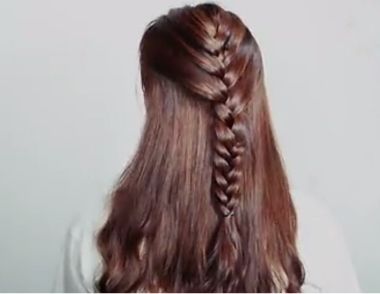 半披半扎的蜈蚣辫视频教程 半披半扎的蜈蚣辫编发图解