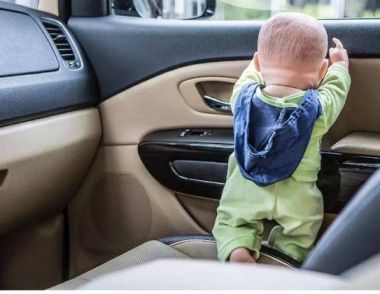兩兒童鎖車內死亡是怎麼回事 如何防止兒童被誤鎖在車內