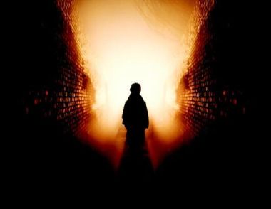 夜盲症是怎么引起的 夜盲症有哪些症状