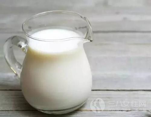 什麼時候喝牛奶最好 空腹喝牛奶好嗎.jpg