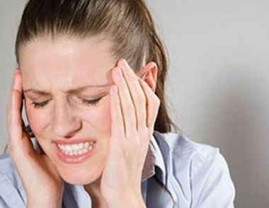 ​什麼是神經性偏頭痛 神經性偏頭痛的症狀是什麼