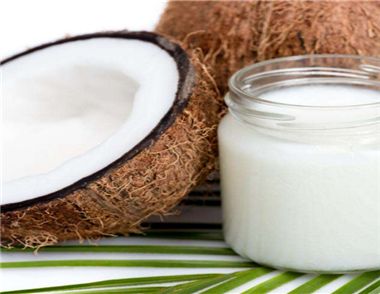 如何使用椰子油护肤 用椰子油护肤会过敏吗
