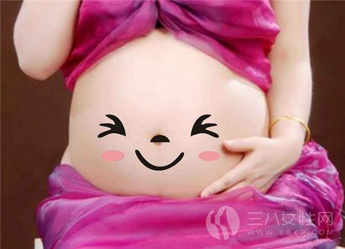 孕妇写真在肚皮上绘画对胎儿有影响吗.png