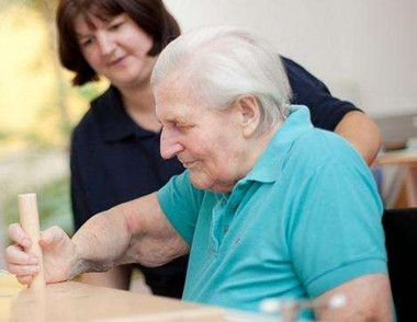 打哈欠会中风吗 中风是怎样引起的