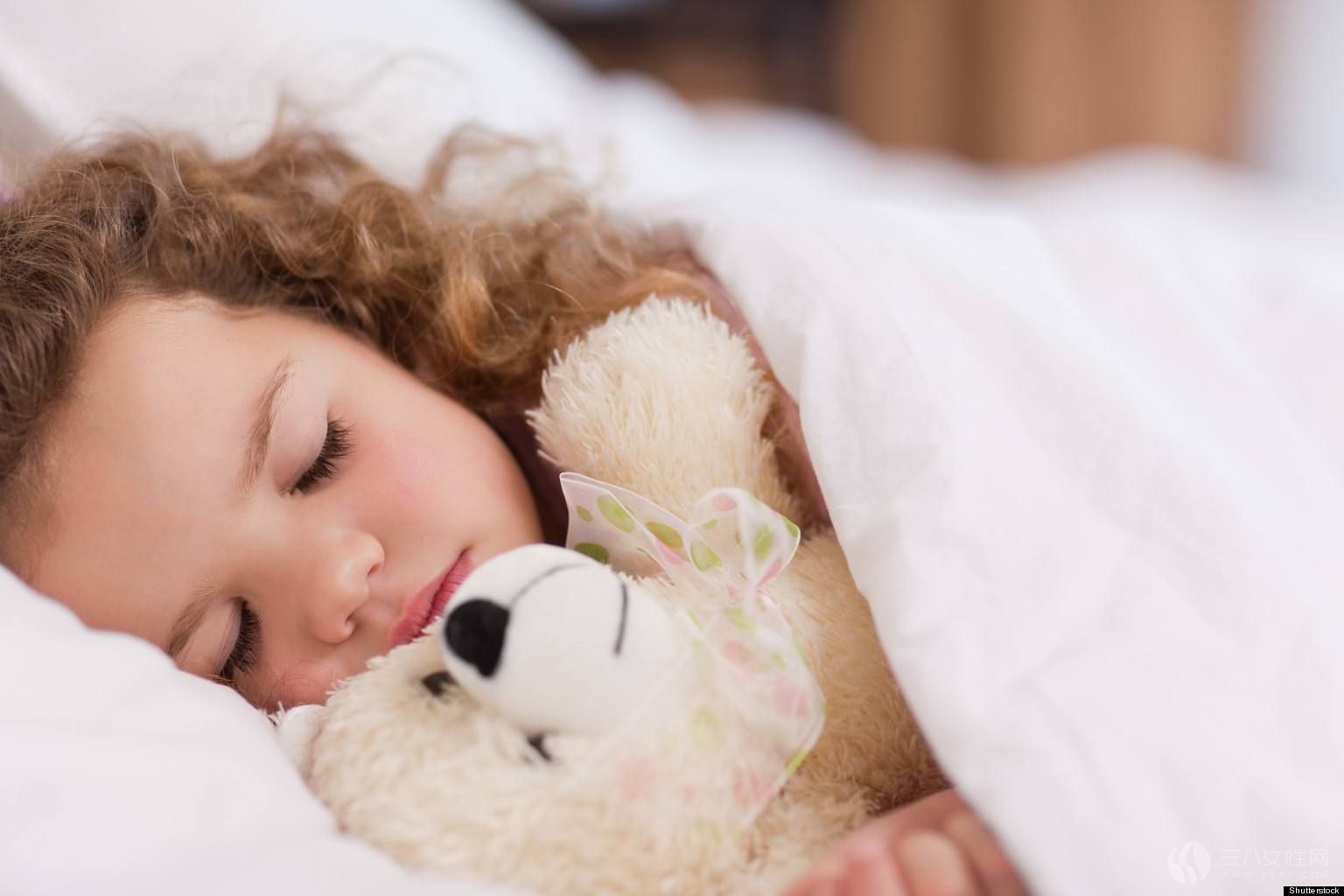 孩子不愿意单独睡怎么办 如何让孩子单独睡觉