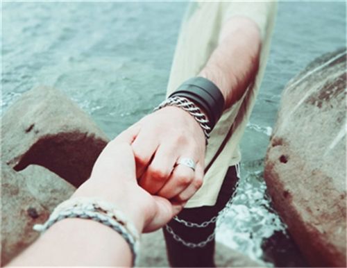 恋爱期间哪些玩笑不能开 如何把握开玩笑的分寸