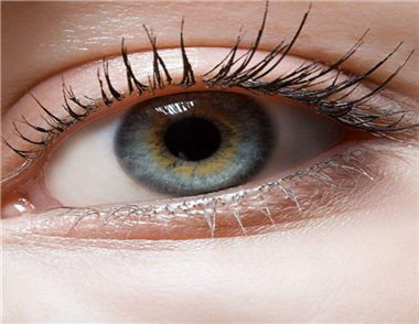 各種雙眼皮貼的使用方法是什麼 女性常貼雙眼皮有哪些危害