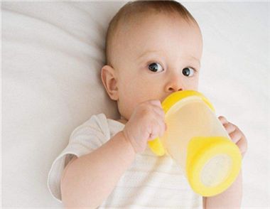 夏季空调开多少度适合宝宝 宝宝吹空调需要注意些什么