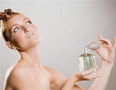 女人為什麼噴香水 香水噴多少合適