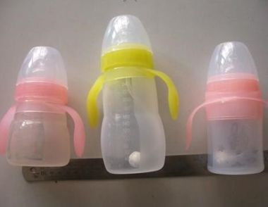怎样选购硅胶奶瓶 使用硅胶奶瓶的注意事项