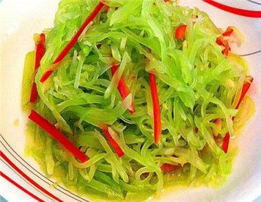 家常小炒莴笋丝怎么做 家常小炒莴笋丝的营养价值有哪些