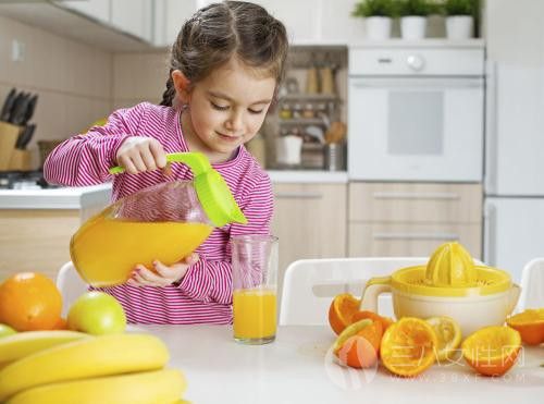 儿童每天喝多少果汁最好