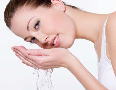 运动前后怎么洗脸 运动前后怎么护肤