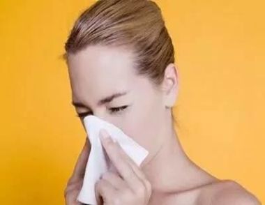 鼻炎是怎麼引起的 鼻炎有哪些症狀