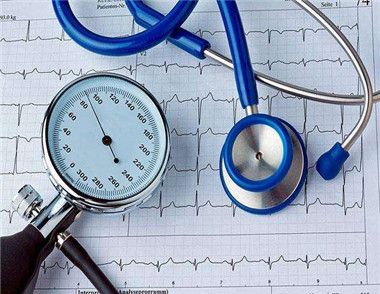 如何准确的测量高血压 高血压有哪些症状