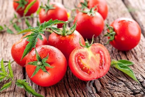 夏天吃西紅柿可以防曬嗎 夏天吃什麼可以防曬.jpg