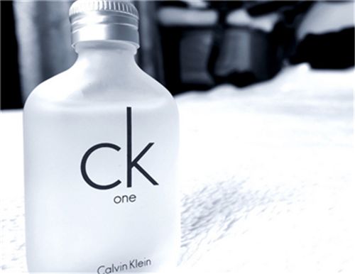 ck one香水有什么好处 ck one香水是什么味道