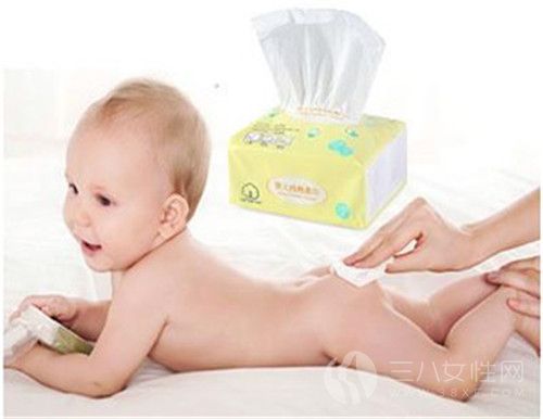 婴儿湿巾有必要买吗 购买婴儿湿巾要注意什么.jpg