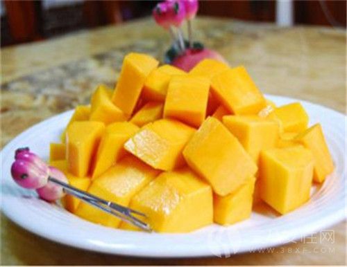芒果的营养价值有哪些 吃芒果有什么好处.jpg