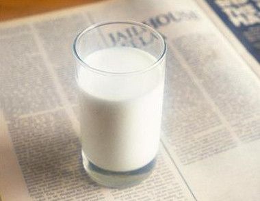 牛奶中含有哪些营养物质 ​女性常喝牛奶有哪些好处