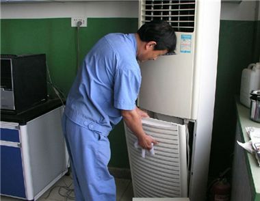 空調不清洗的危害有哪些 如何正確清洗空調