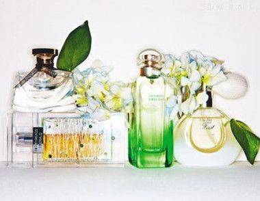 不同的季節如何選擇香水 怎樣能讓香水的香味更加持久