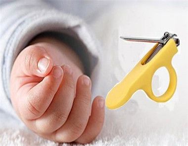 婴儿指甲钳哪种好 婴儿指甲钳的使用注意事项有哪些