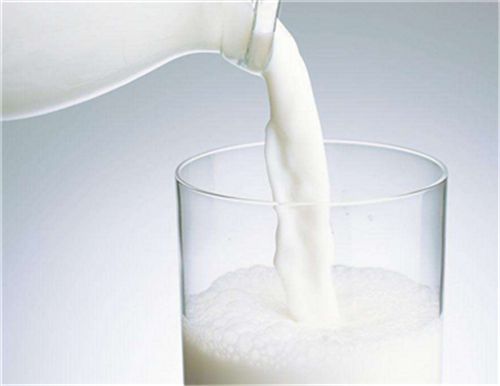女人喝牛奶有什麼好處 女人該喝什麼牛奶