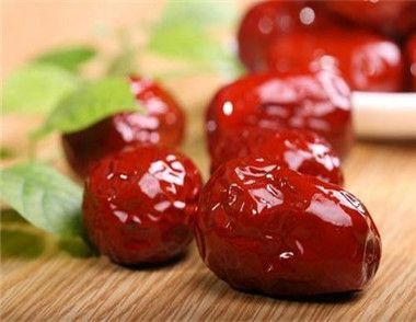 紅棗怎麼吃可以美容養顏 吃紅棗的好處有哪些