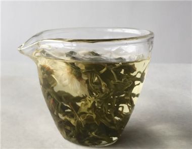 泡菊花绿茶需要准备什么 菊花绿茶有哪些功效