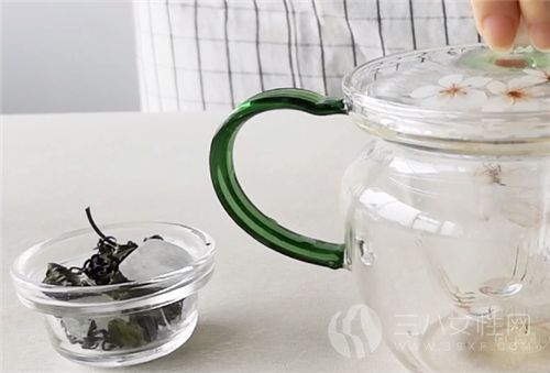 冰糖薄荷绿茶怎么泡 冰糖薄荷绿茶的泡法步骤