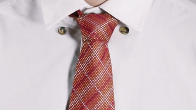 马车夫结领带怎么打 马车夫结领带的打法步骤