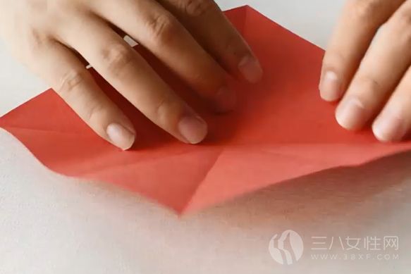 游轮折纸怎么折 游轮折纸的折法步骤