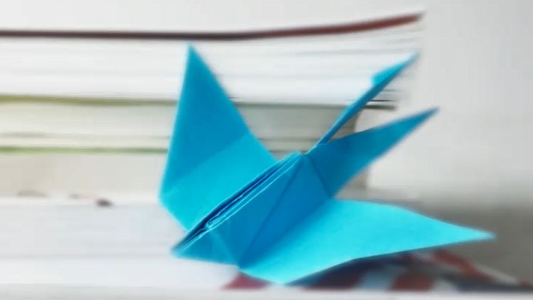 小燕子手工折纸 小燕子手工折纸的方法
